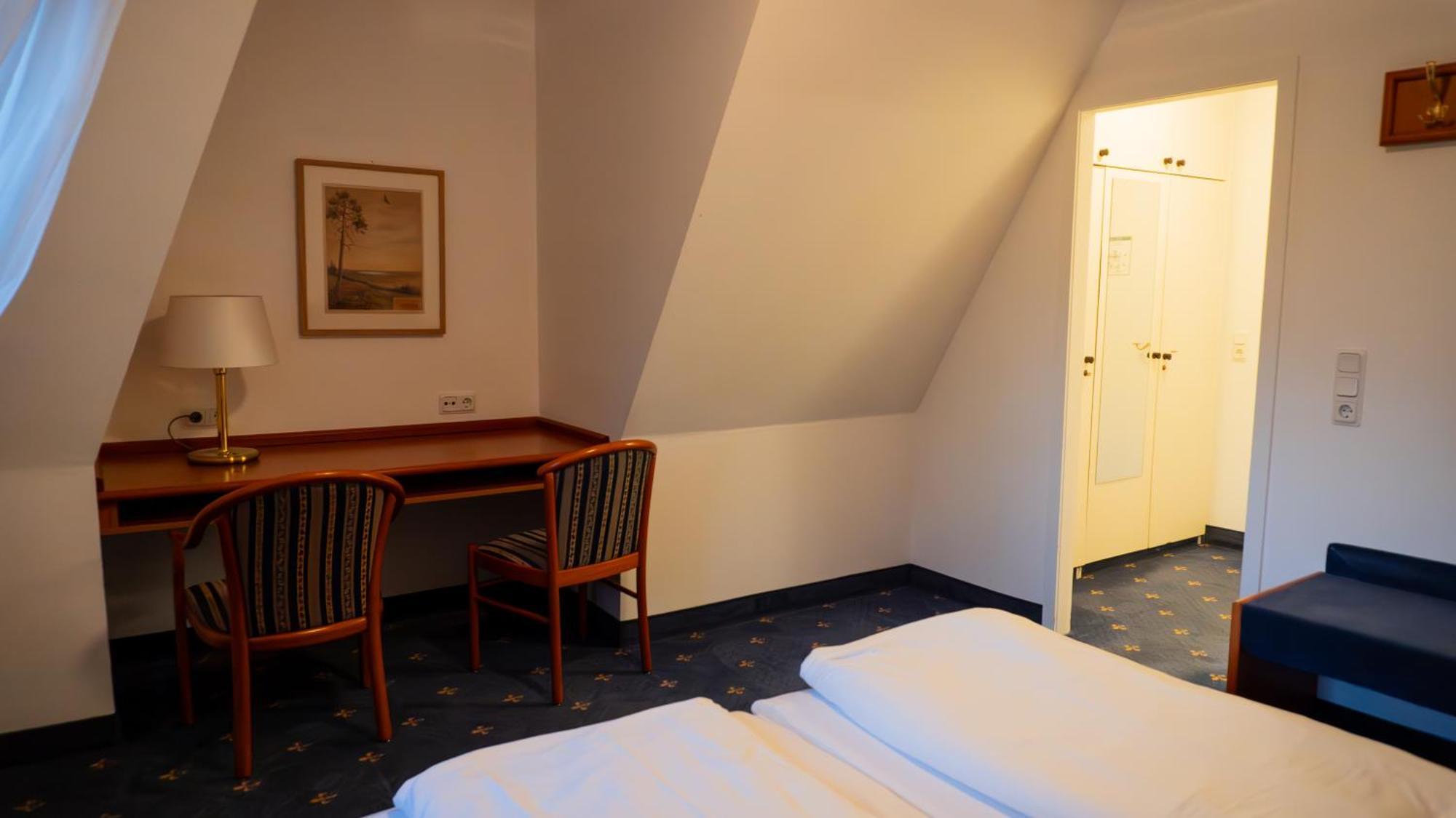 Hotel Schloss Hoehnscheid Бад-Арользен Экстерьер фото