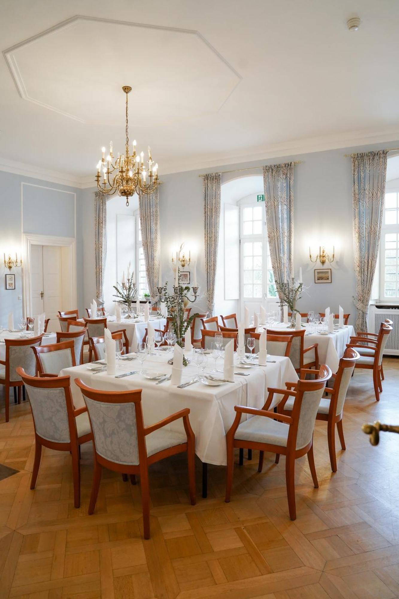 Hotel Schloss Hoehnscheid Бад-Арользен Экстерьер фото